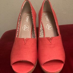 Toms Wedges size 8.5 new